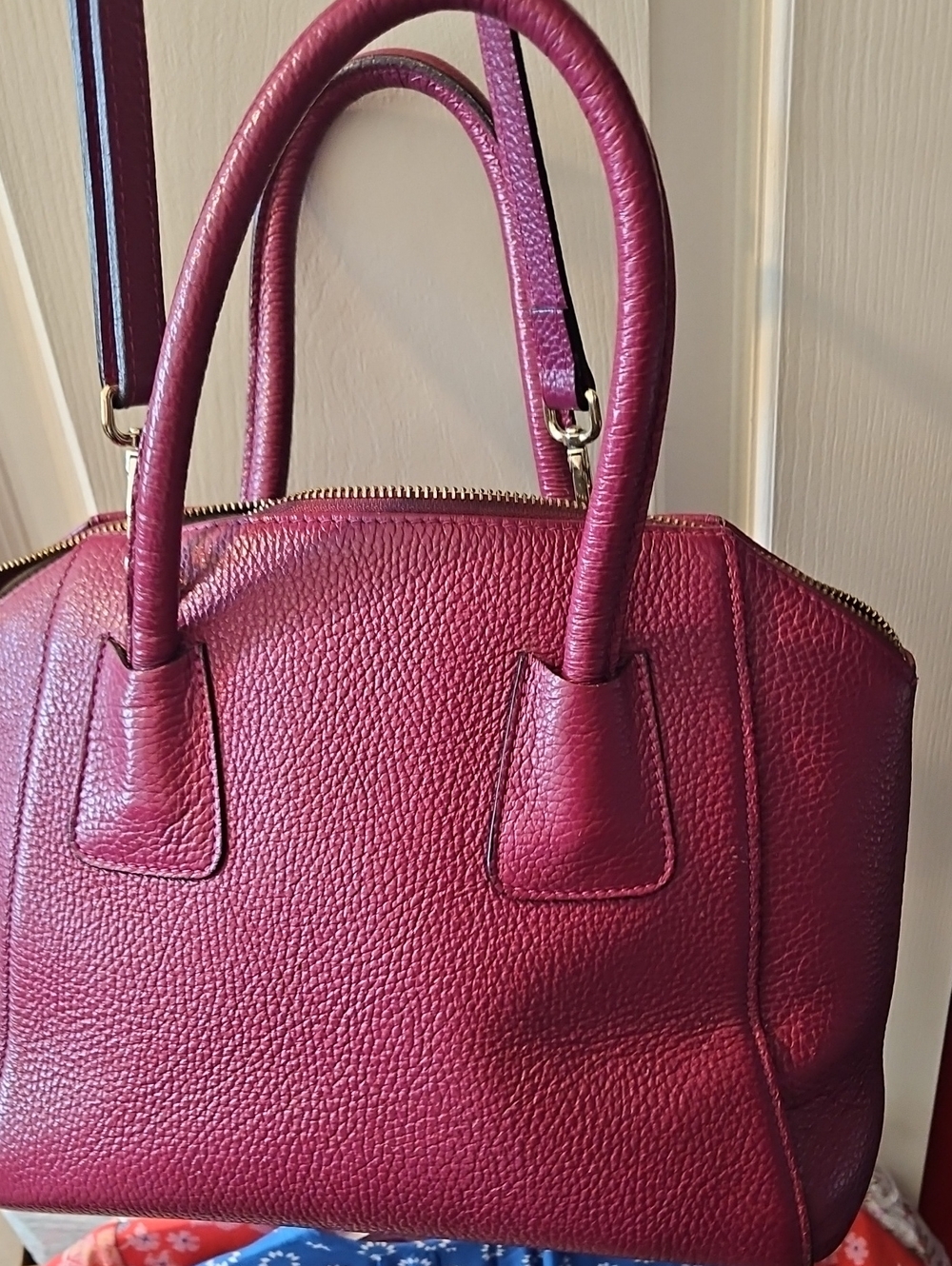 Stylish Women's Top-Handle Satchel in Deep Berry - Picture 2 of 6
